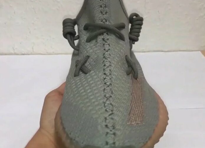 3 нестандартных варианта шнуровки Adidas Yeezy Boots