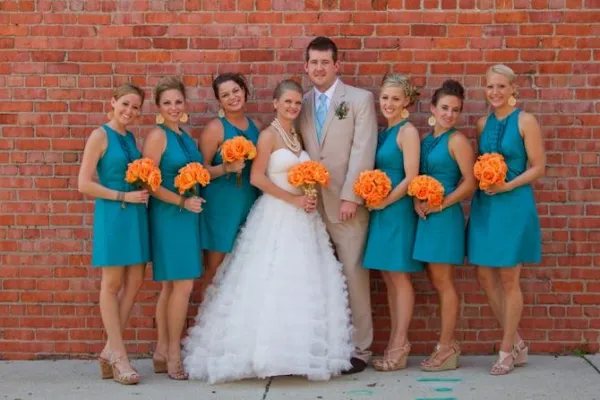 Яркие бирюзовые платья на свадьбу – самые модные модели. Бирюзовое платье на свадьбу. 10