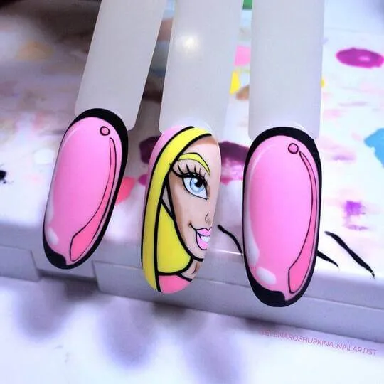 Пример розового мультяшного дизайна ногтей