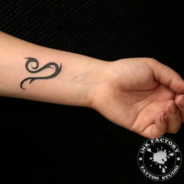 Татуировка в виде знака зодиака