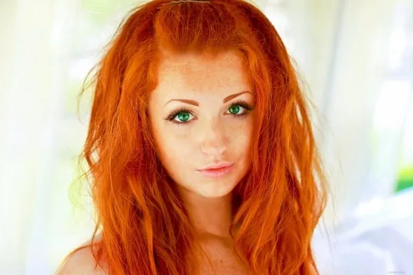Удачные варианты выбора рыжего цвета волос
