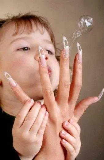 100 идей веселого маникюра: интересные примеры забавных рисунков на ногтях. Прикольный дизайн ногтей. 11