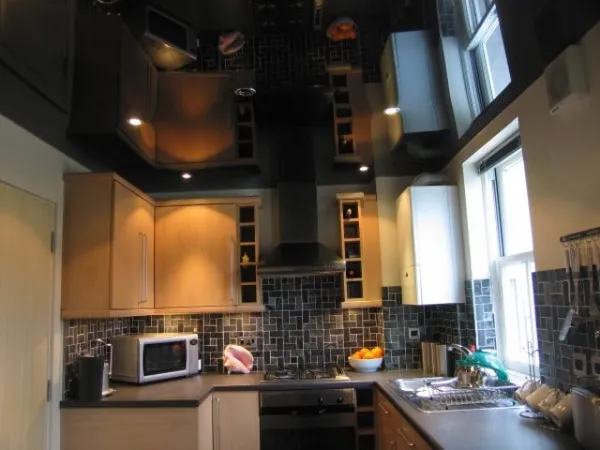 Черный потолок на кухне: плюсы, минусы и варианты дизайна. Черный натяжной потолок. 3