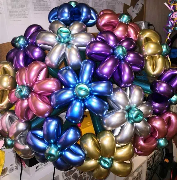 Цветок из шариков круглых инструкция. Как делать цветы из шариков и украшать ими праздничный интерьер. Цветы из шаров. 65