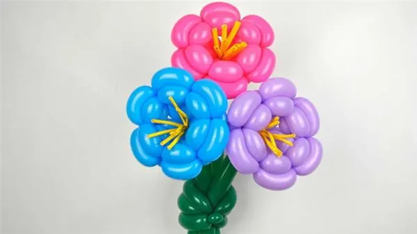 Цветок из шариков круглых инструкция. Как делать цветы из шариков и украшать ими праздничный интерьер. Цветы из шаров. 45