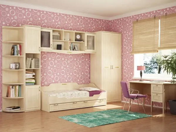 вариант светлого декора спальной комнаты для девочки в современном стиле