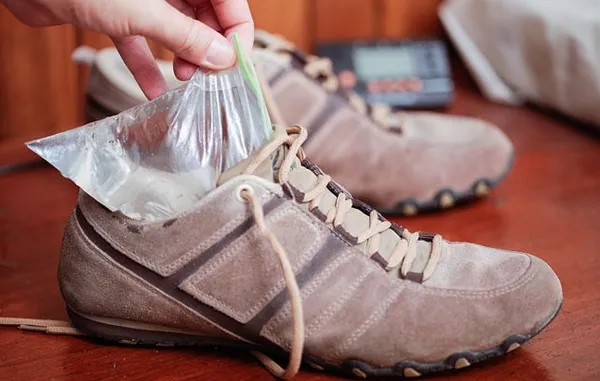 Как растянуть кожаную обувь в домашних условиях. Как растянуть обувь в домашних условиях. 7