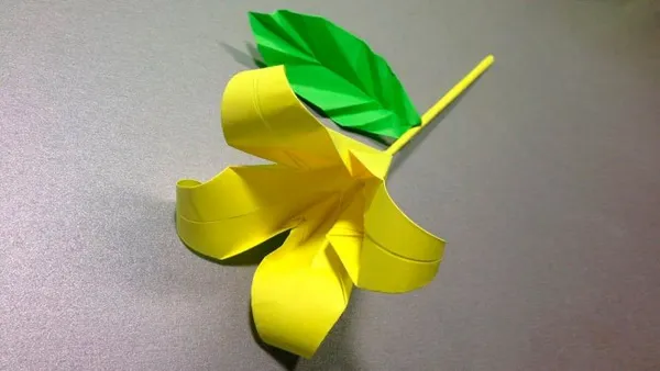 Создание оригами в виде лилии. Лилия из бумаги. 13