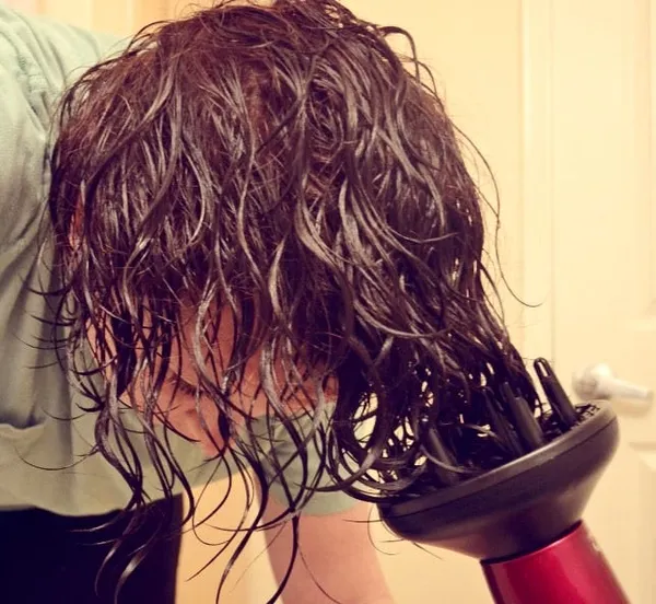 Использование диффузора для сушки волос: тонкости выбора и секреты применения. Как сушить волосы диффузором. 6
