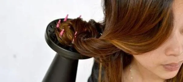 Как правильно сушить волосы диффузором для кудрей
