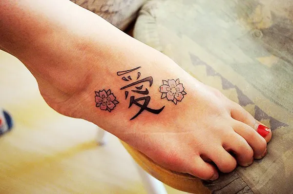 Татуировки на ноге для девушек: лучшие варианты 2023. Тату на ноге для девушек. 14