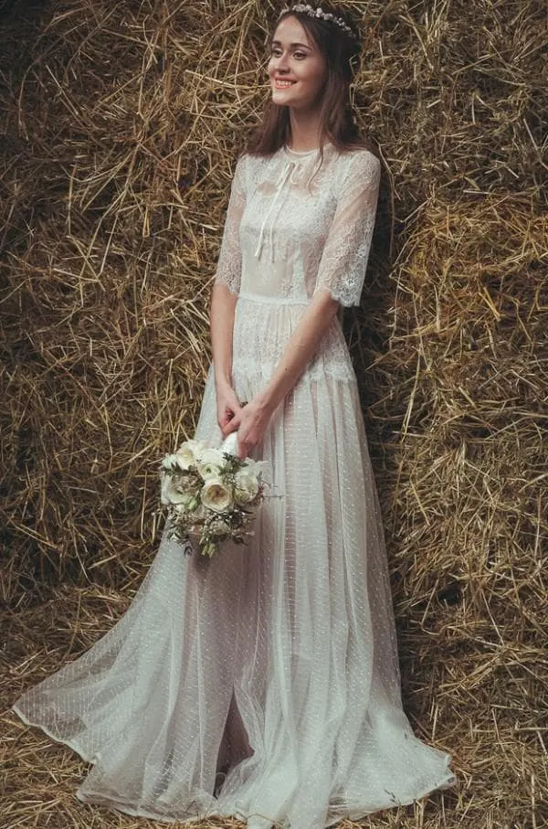 Полупрозрачное длинное свадебное платье в стиле рустик