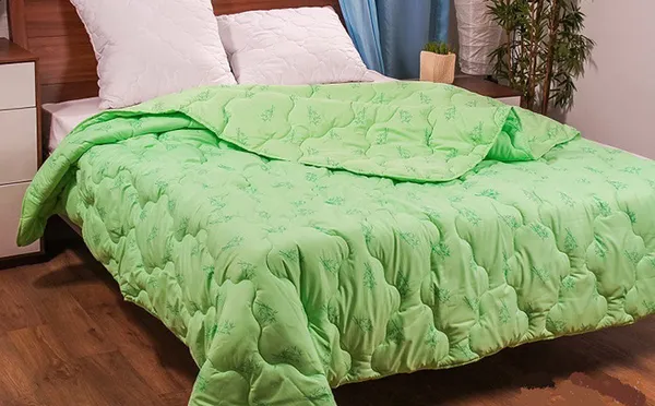 Зеленое одеяло из бамбука