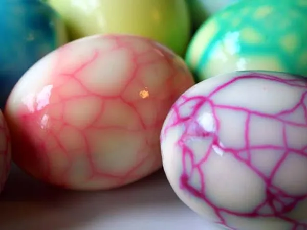 Мраморные яйца на Пасху: 8 способов покраски своими руками. Мраморные яйца на пасху. 33