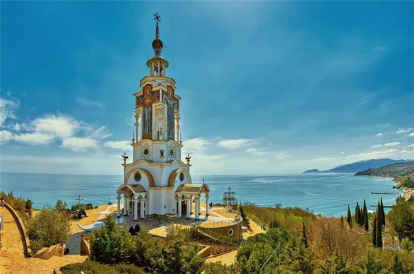 храм-маяк святого Николая Чудотворца село Малореченское