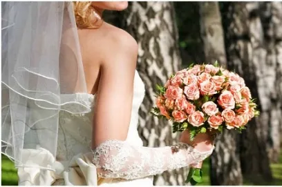 Букет невесты из кустовых роз: оформление, удачные сочетания с другими цветами. Букет из кустовых роз. 2
