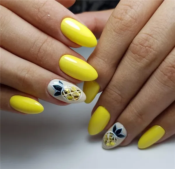 Желтый маникюр 2023: фото трендовых новинок дизайна на короткие и длинные ногти. Нежно желтый маникюр. 80