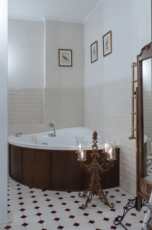 Угловая ванна в интерьере: плюсы и минусы, примеры дизайна. Дизайн ванной комнаты с угловой ванной. 11