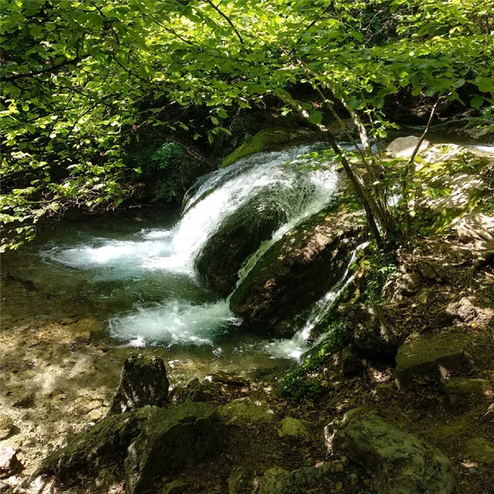 Водопад в окрестностях Алушты