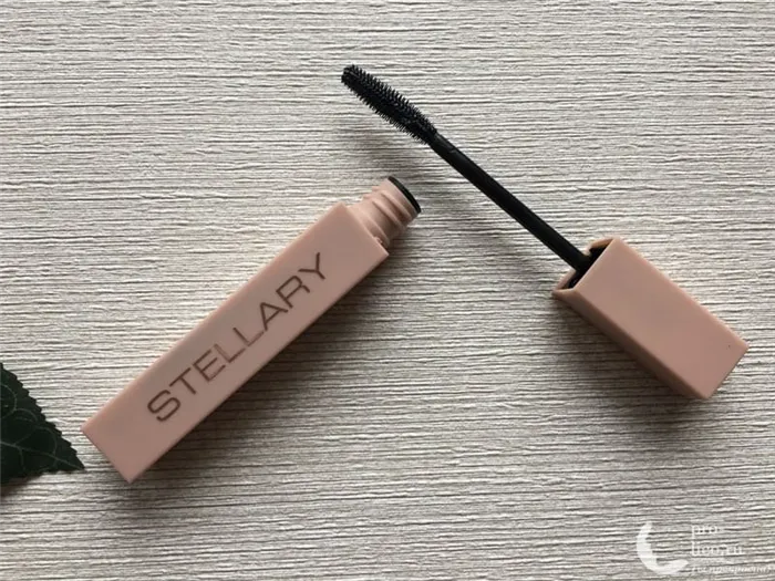 Тушь для ресниц 3D Volume mascara от Stellary щеточка